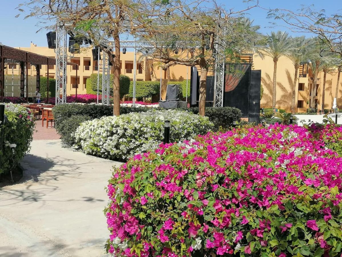 Chalet At Stella Makadi Beach Hurghada Exterior photo